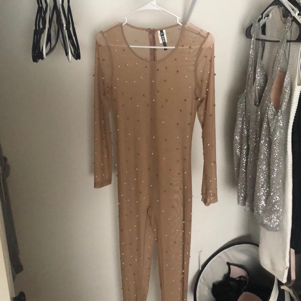 Never worn.